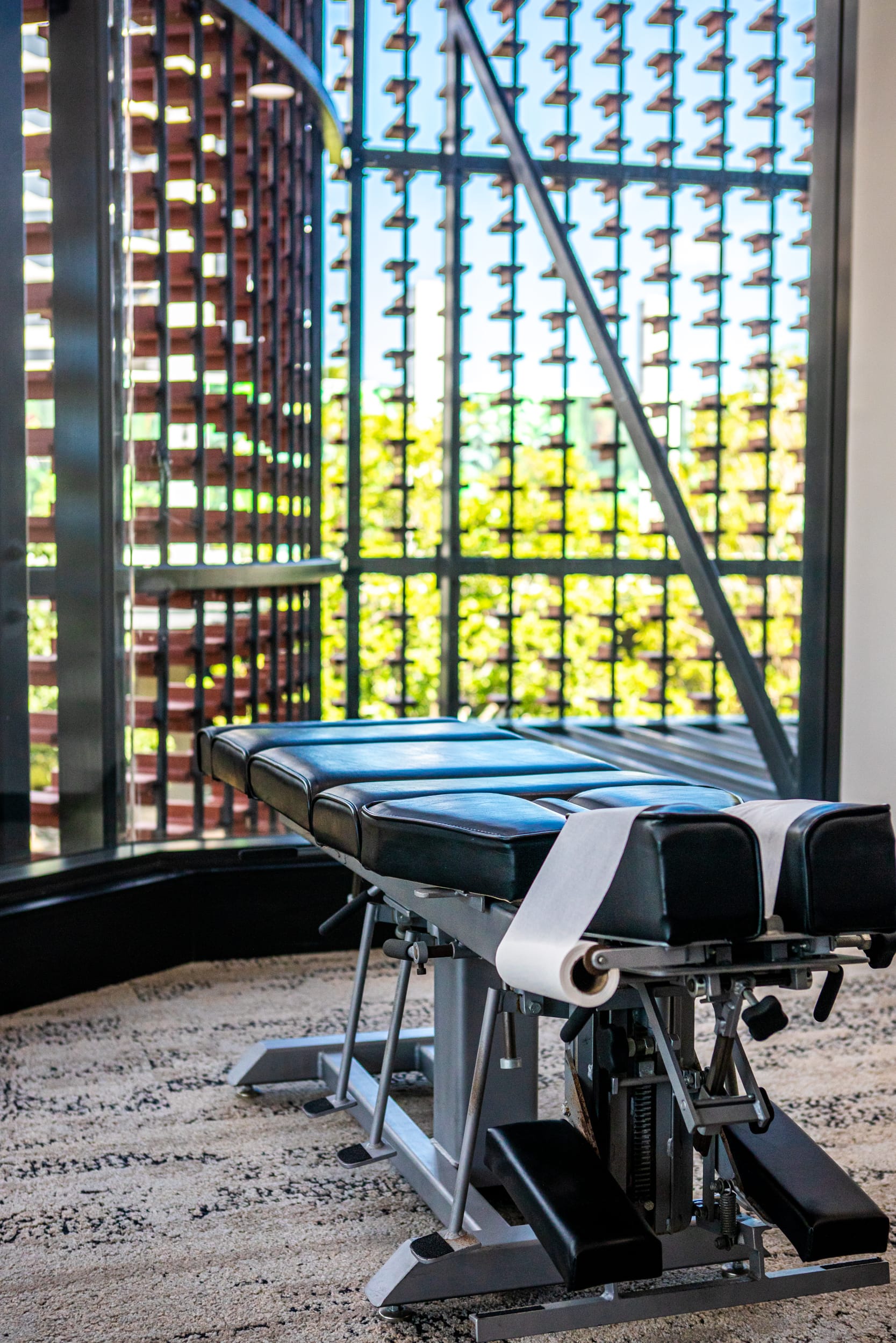 WV_11.02.22_web-13 Chiropractic adjusting table at Vitalign Chiropractic, West Village, West End
